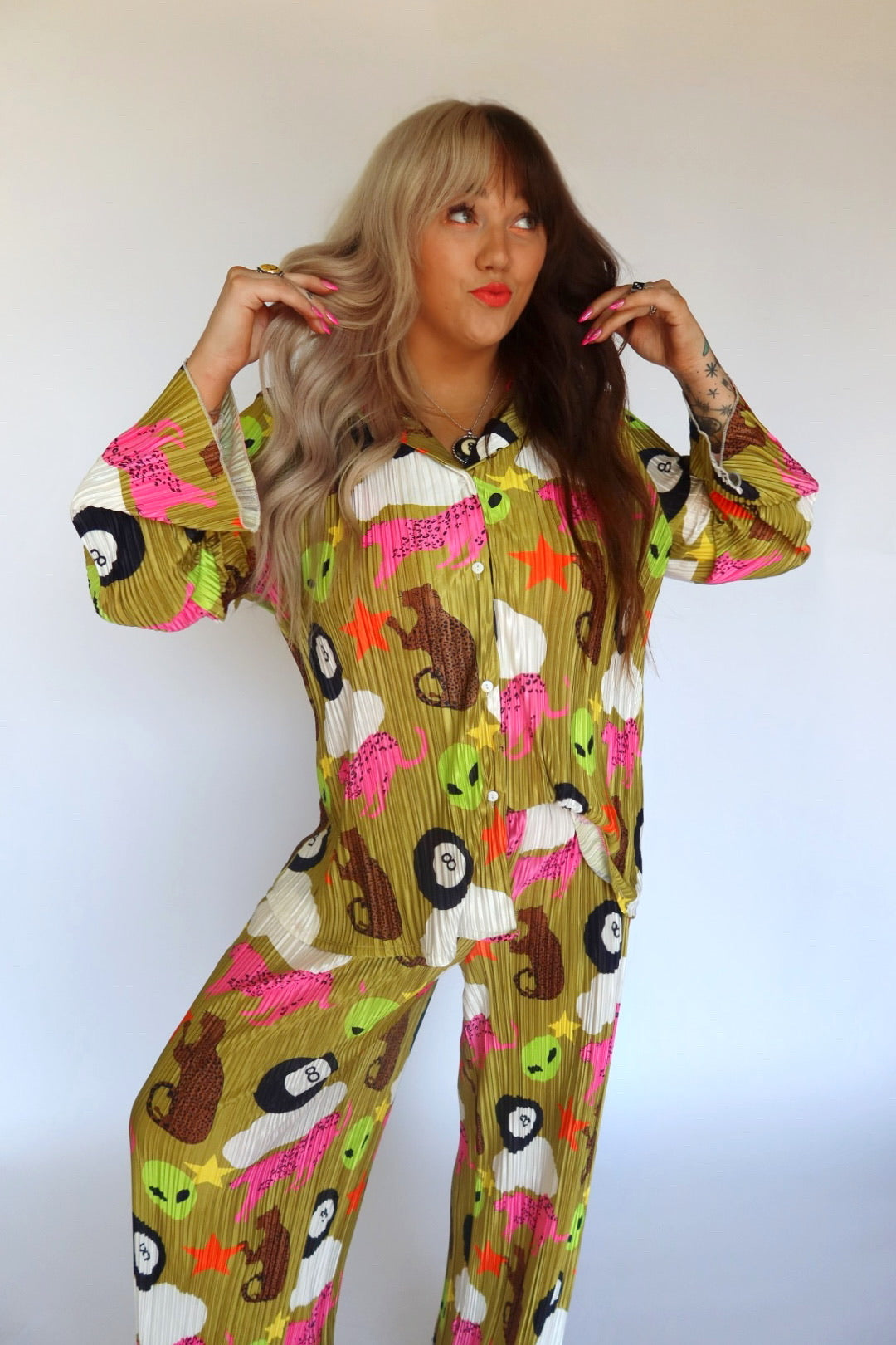 We Come in Peace Plissé Set **RESTOCKED**