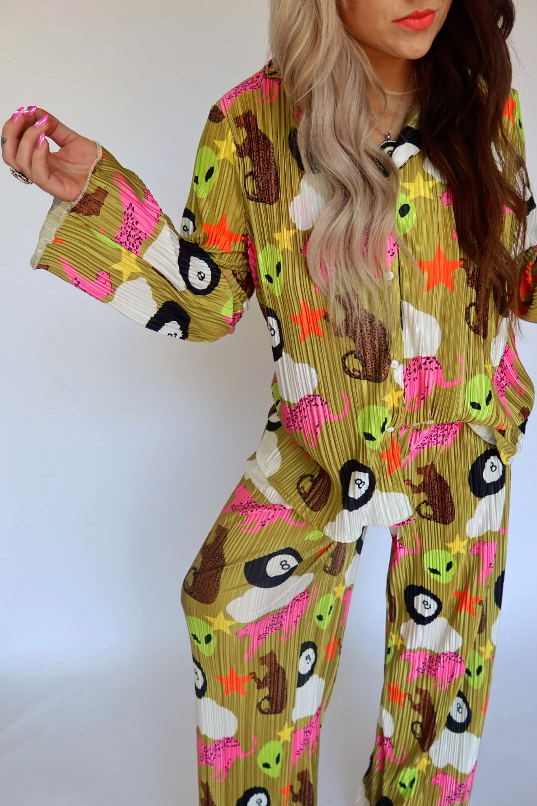 We Come in Peace Plissé Set **RESTOCKED**